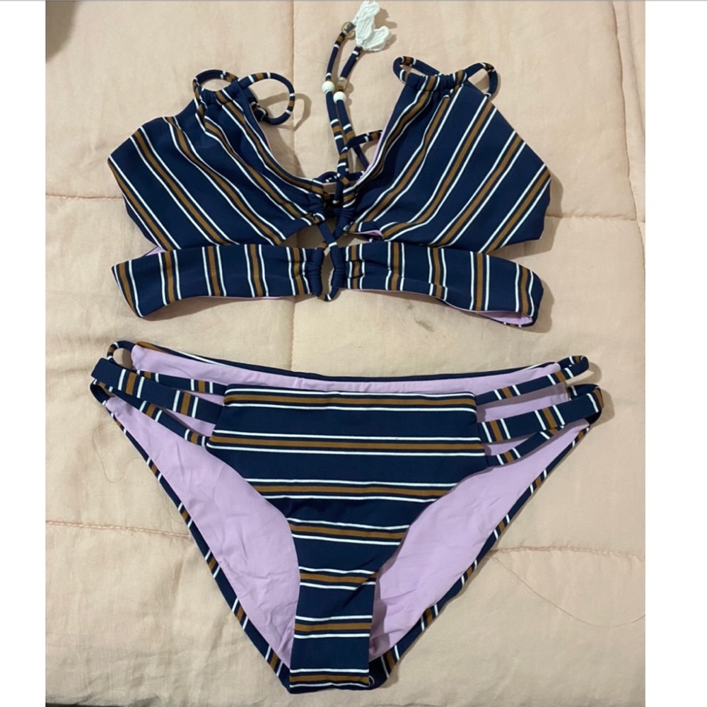 Bathing suit